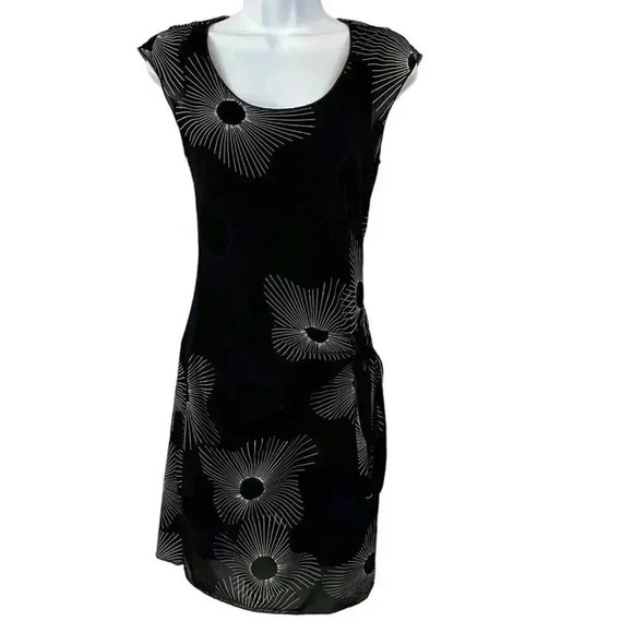 Studio M Dresses & Skirts - Studio M dress mini size Small black with white and purple print and side tie
